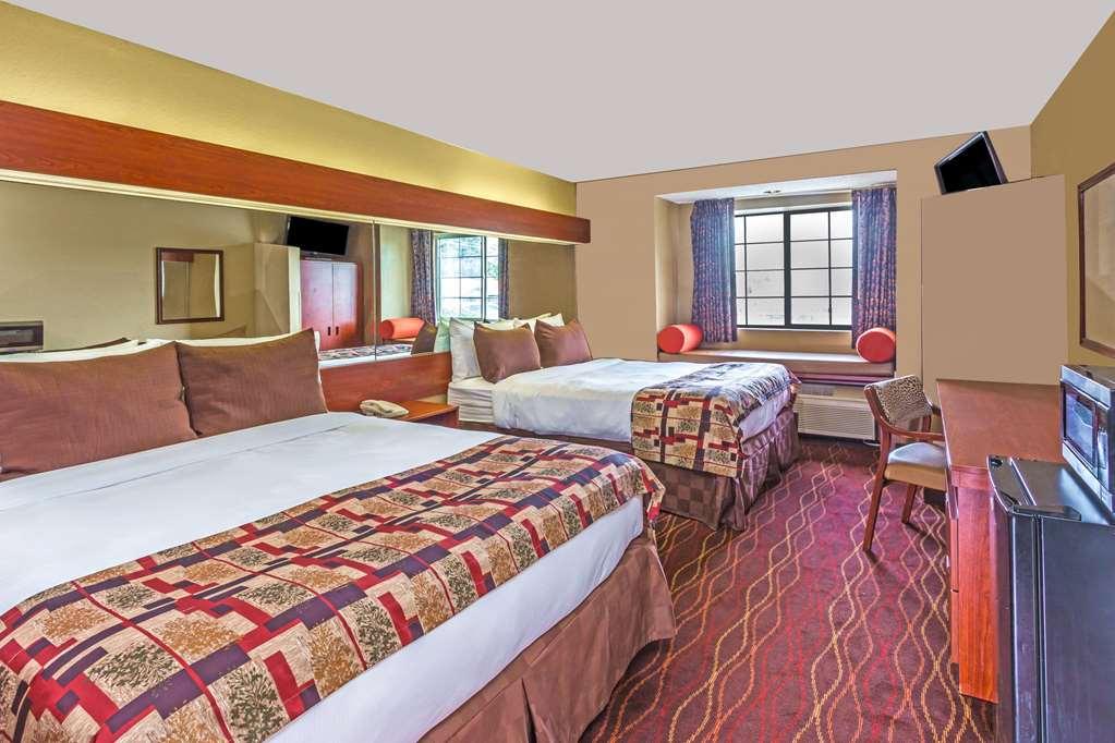 Microtel Inn & Suites By Wyndham Norcross Room photo