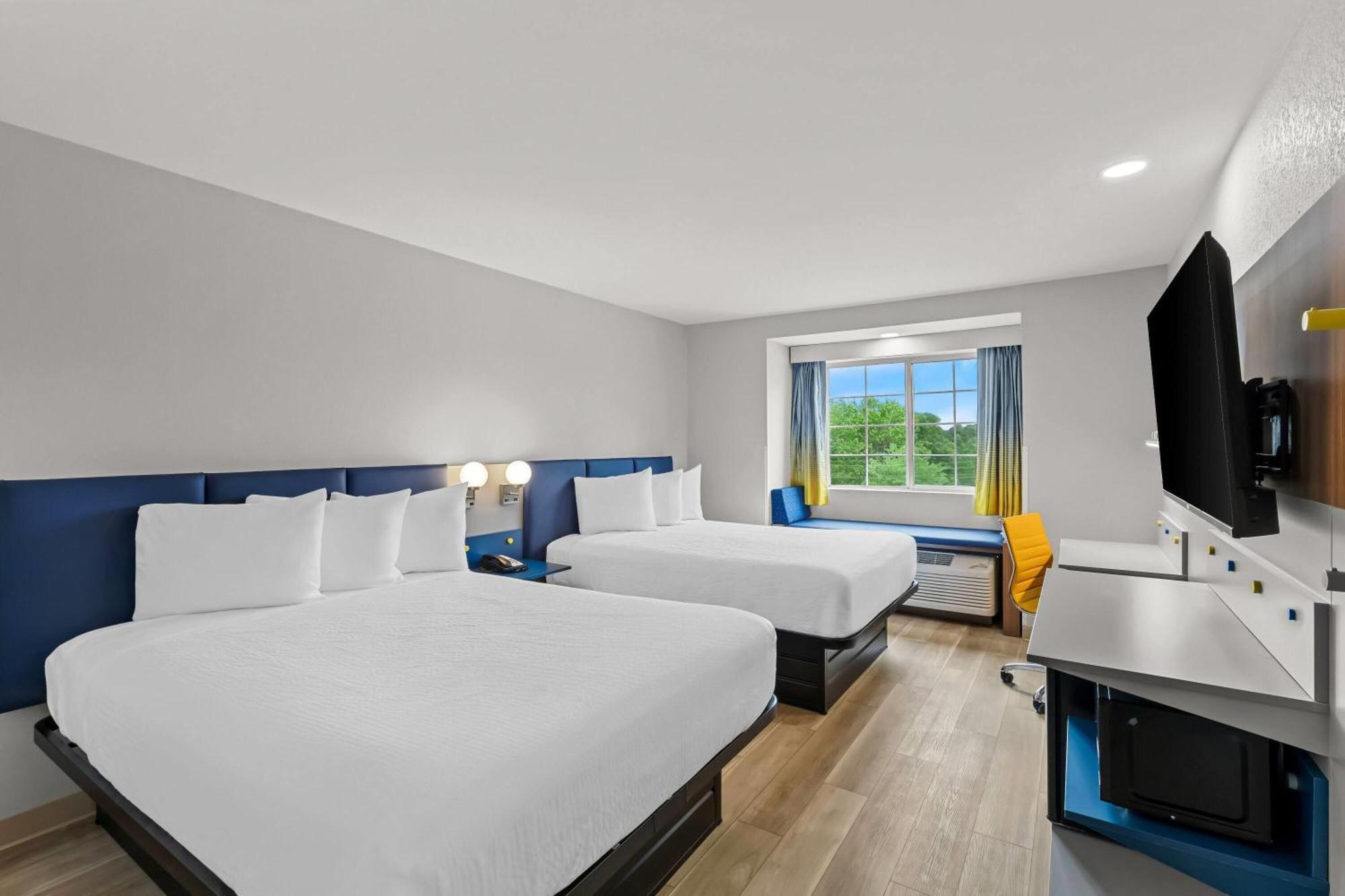 Microtel Inn & Suites By Wyndham Norcross Exterior photo